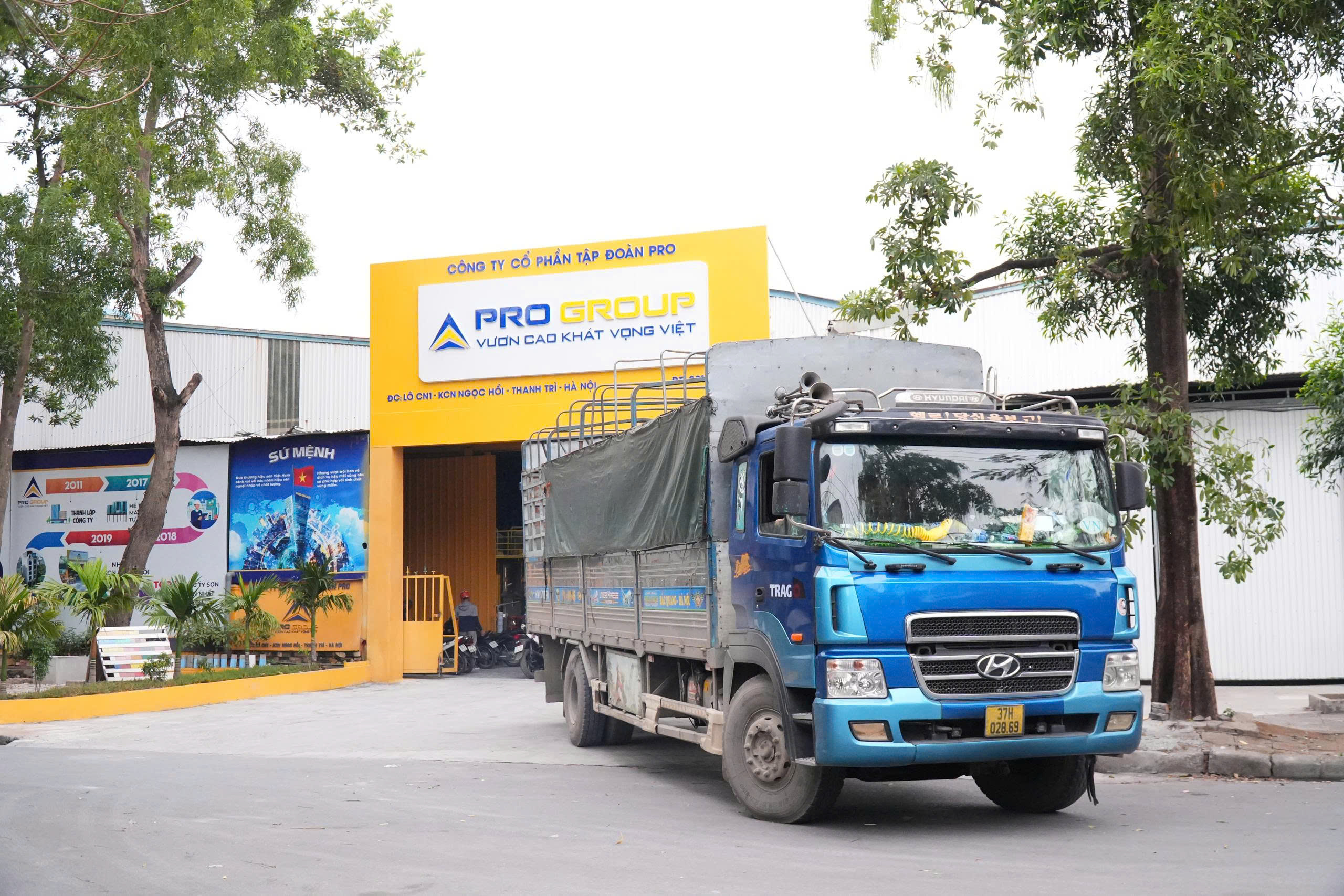 CHUYẾN XE THÁNG 7 – VỮNG TIẾN MIỀN NAM